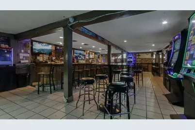 619 Broadway Street S, Menomonie, WI 54751 - Photo 10