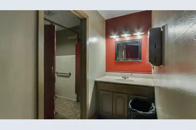 619 Broadway Street S, Menomonie, WI 54751 - Photo 16