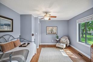 981 Zanzibar Ln N - Photo 22