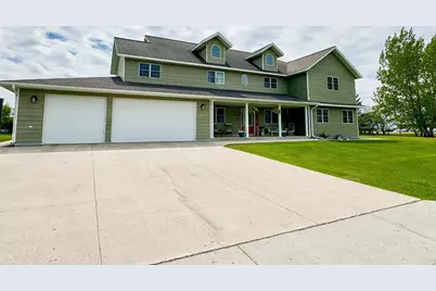 310 7th Street SW, Roseau, MN 56751 - Photo 1