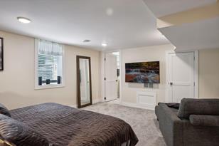 1379 Breda Ave - Photo 34