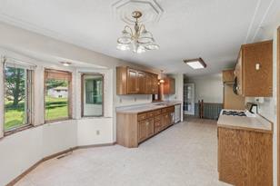 611 7th Ave S - Photo 8