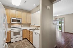 1029 Newport Ave - Photo 6