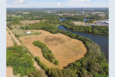 3225 McKnight Road, Chaska, MN 55318 - Photo 2