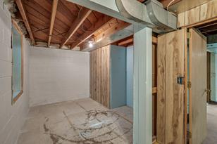 5839 Quebec Ave N - Photo 34