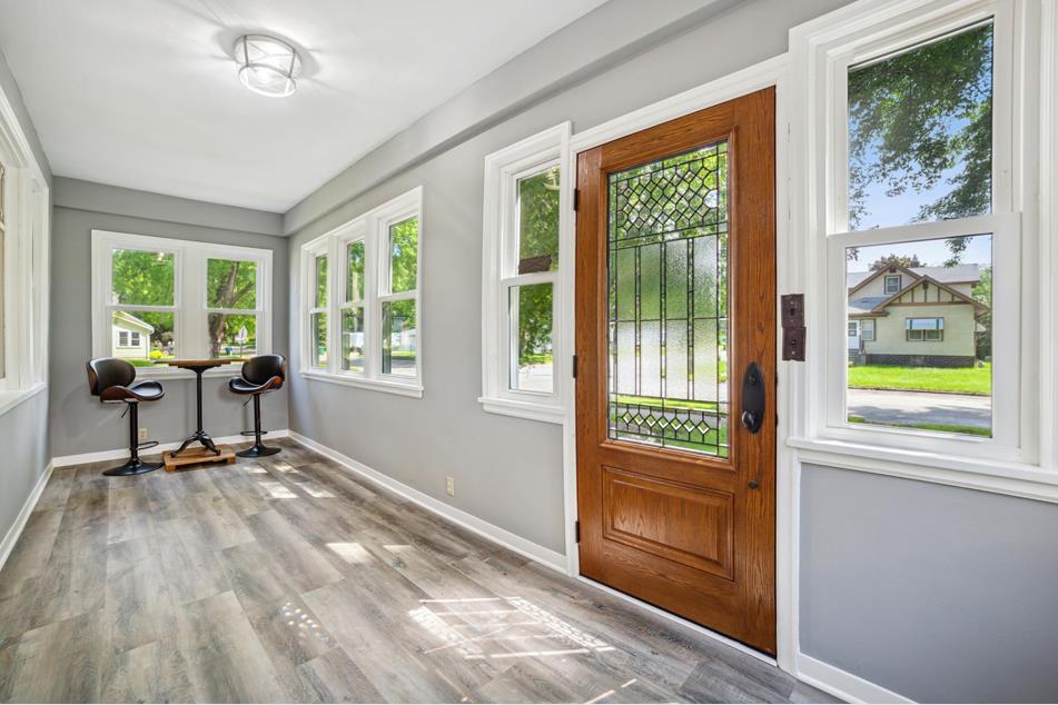 1527 Ford Ave N, Glencoe, MN 55336 MLS 6545733 Coldwell Banker