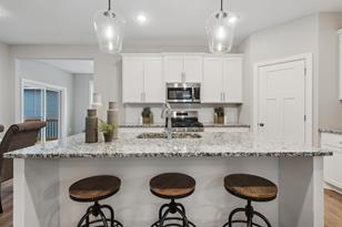 6672 Lamplight Dr - Photo 4