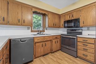 6818 Buckingham Ct - Photo 8