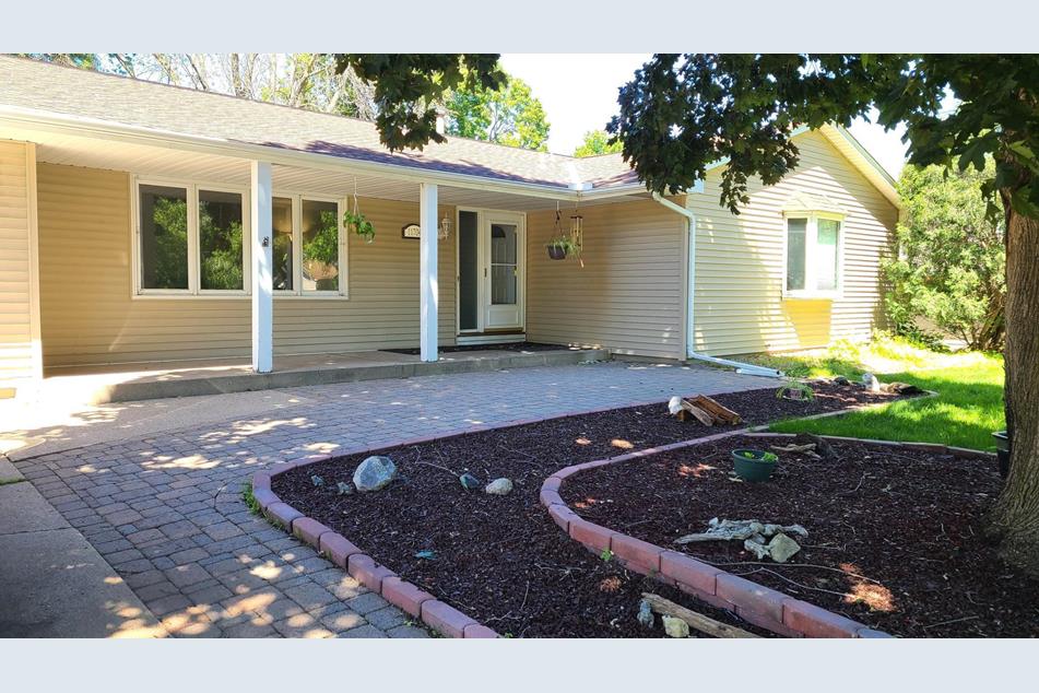 11704 Cartier Ave S, Burnsville, MN 55337 MLS 6550343 Coldwell Banker