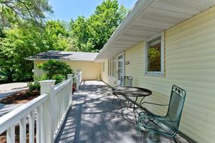 2021 Glenwood Dr NE - Photo 4