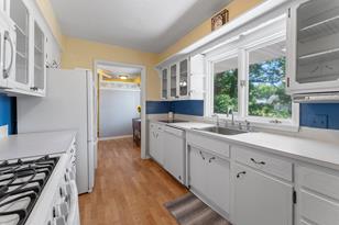 2021 Glenwood Dr NE - Photo 16