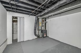 140 Isabel St E - Photo 32