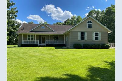 64561 270th Street, Alden, MN 56009 - Photo 1