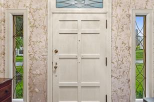 5231 Clinton Ave - Photo 4