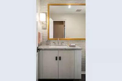 2388 W Lake Of The Isles Parkway, Minneapolis, MN 55405 - Photo 40