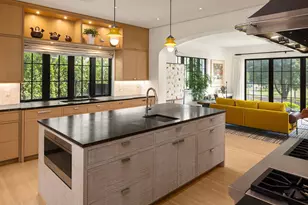 2388 W Lake of the Isles Pkwy, Minneapolis, MN 55405 - Photo 2