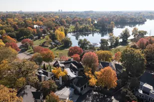 2388 W Lake of the Isles Pkwy, Minneapolis, MN 55405 - Photo 56