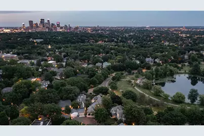 2388 W Lake Of The Isles Parkway, Minneapolis, MN 55405 - Photo 72