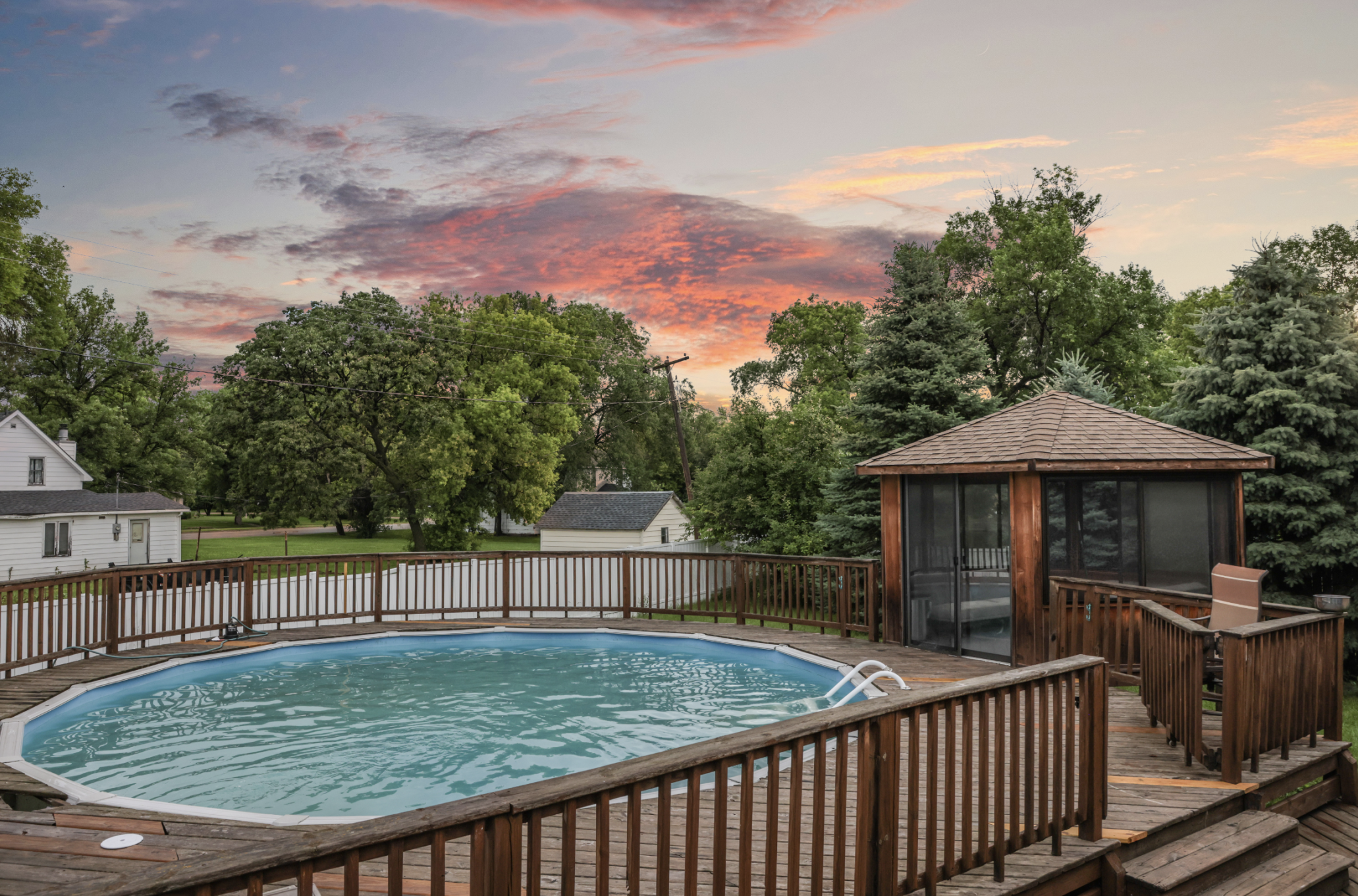 449 4th St, Campbell, MN 56522