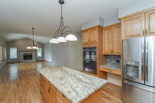 2916 Stonegate Ct SW - Photo 12