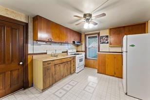 673 Thomas Ave - Photo 12