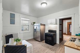 1007 Logan Ave N - Photo 10