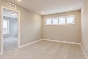 8329 Lamont Ave NE - Photo 6