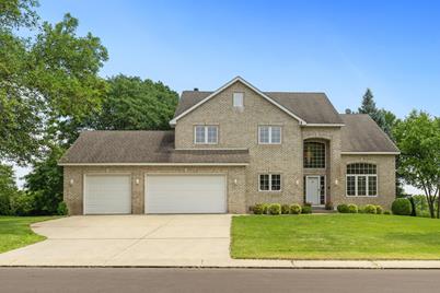 8201 Stone Creek Drive, Chanhassen, MN 55317 - Photo 1