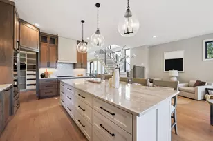 3061 Lake Shore Blvd, Minnetonka, MN 55391 - Photo 10