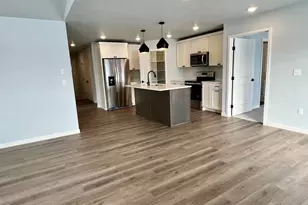 1055 Village Ln, Detroit Lakes, MN 56501 - Photo 8