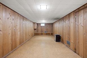 9425 Clinton Ave S - Photo 18