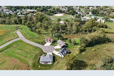 275 Pheasant Run, Rollingstone, MN 55969 - Photo 8