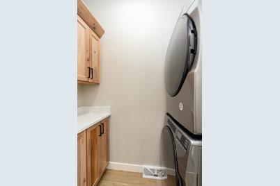 8313 Eric Shaffer Way, Duluth, MN 55807 - Photo 20