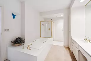 12700 Sherwood Pl, Minnetonka, MN 55305 - Photo 20