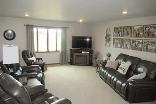 510 Hl Crst St, Edgerton, MN 56128 - Photo 2