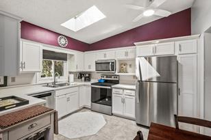 8830 Irving Ave N - Photo 12