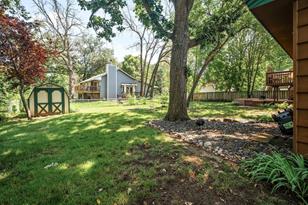 8830 Irving Ave N - Photo 38