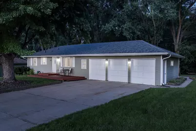 1515 Woodhill Road, Burnsville, MN 55337 - Photo 32