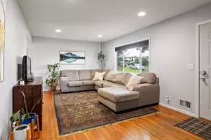 1515 Woodhill Rd, Burnsville, MN 55337 - Photo 12