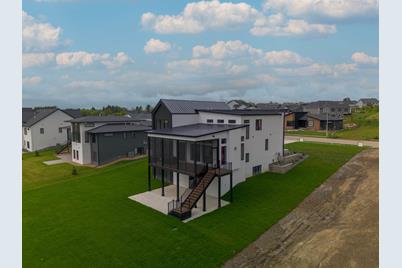 1614 Shannon Oaks Boulevard NE, Rochester, MN 55906 - Photo 6