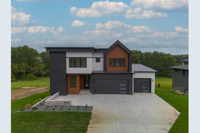 1614 Shannon Oaks Boulevard NE, Rochester, MN 55906 - Photo 1