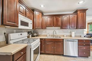 1148 Pacific St, Saint Paul, MN 55106 - Photo 10