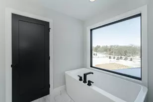 2643 Timber Oaks Rd SW, Rochester, MN 55902 - Photo 26