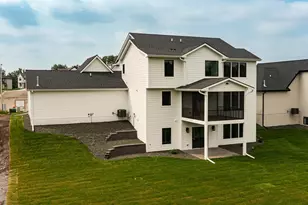 2643 Timber Oaks Rd SW, Rochester, MN 55902 - Photo 2