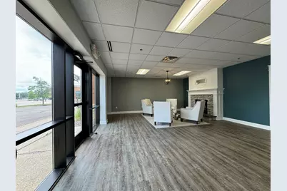 2850 Cutters Grove Avenue #Suite 106, Anoka, MN 55303 - Photo 4