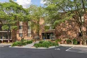 10451 Greenbrier Rd, Minnetonka, MN 55305 - Photo 1