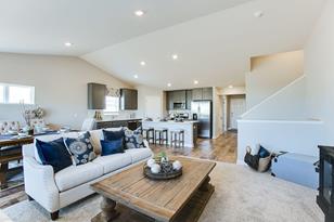 5169 Mustang Dr, Woodbury, MN 55129 - Photo 10