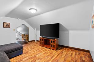 733 5th St E, Saint Paul, MN 55106 - Photo 20