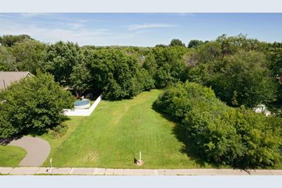 1836 Hamline Avenue N, Roseville, MN 55113 - Photo 2