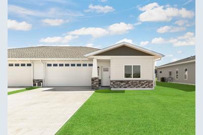 805 9th Avenue SW #B, Perham, MN 56573 - Photo 1